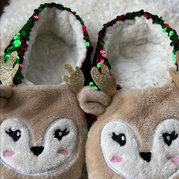Reindeer Sequin Slippers Size 7 - Picture 14 of 14